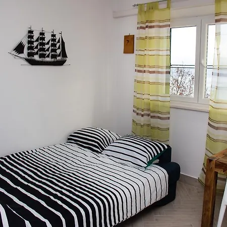 Bava Apartment Jesenice (Split-Dalmatia)