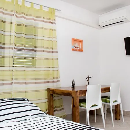 Bava Apartment *