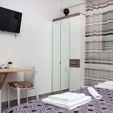 Apartment Bava Jesenice (Split-Dalmatia)